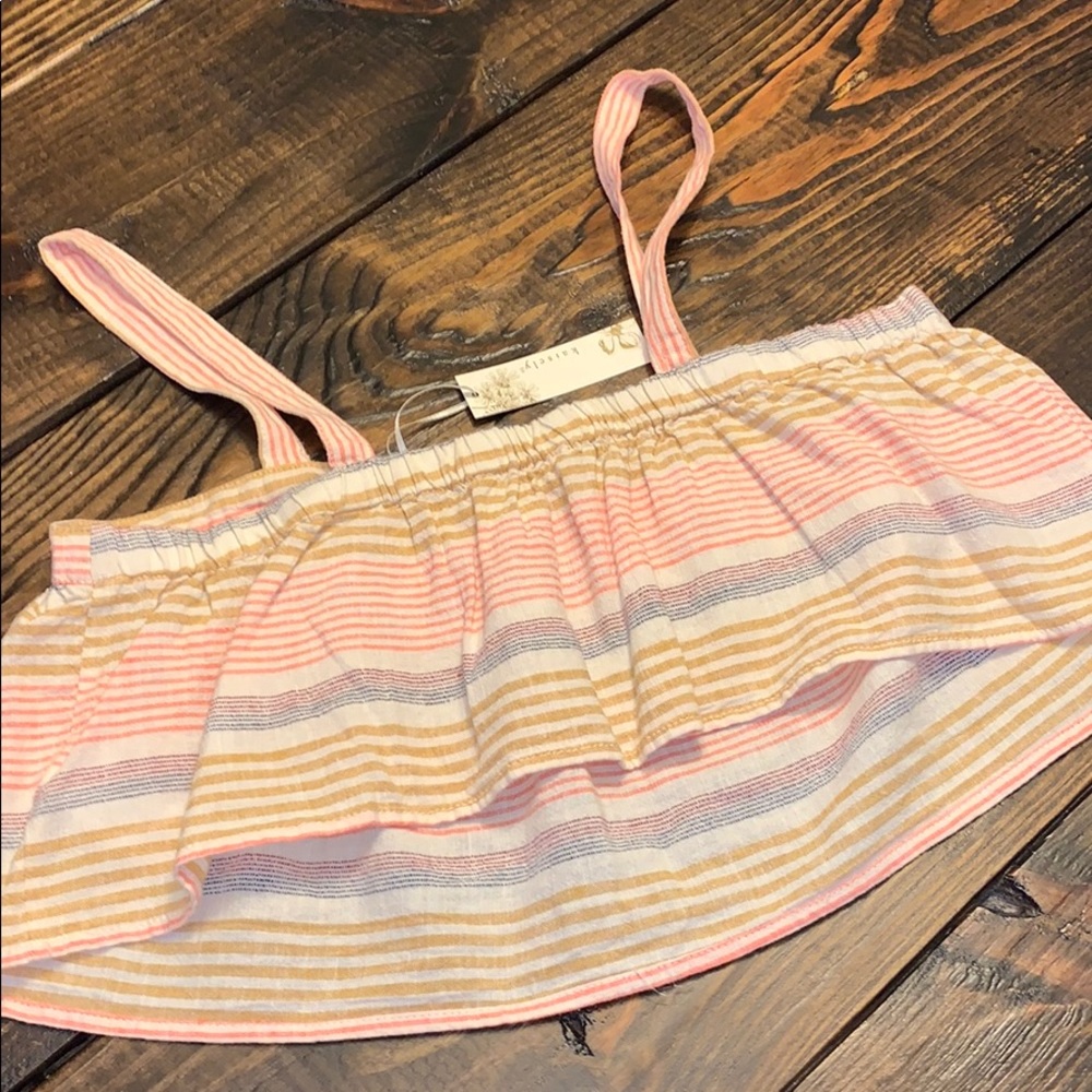 NEW Kaisely crop top - Picture 2 of 2